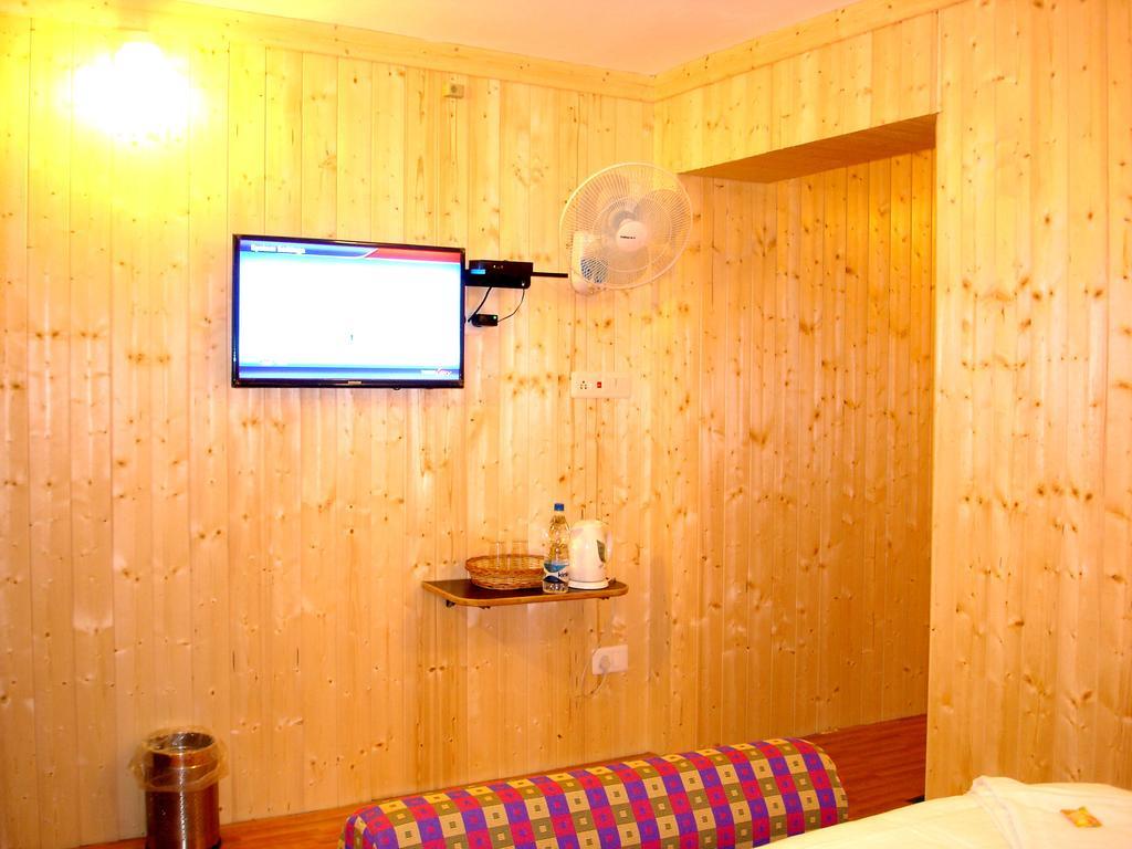Ikraam Inn Bed&Breakfast Srīnagar Zimmer foto