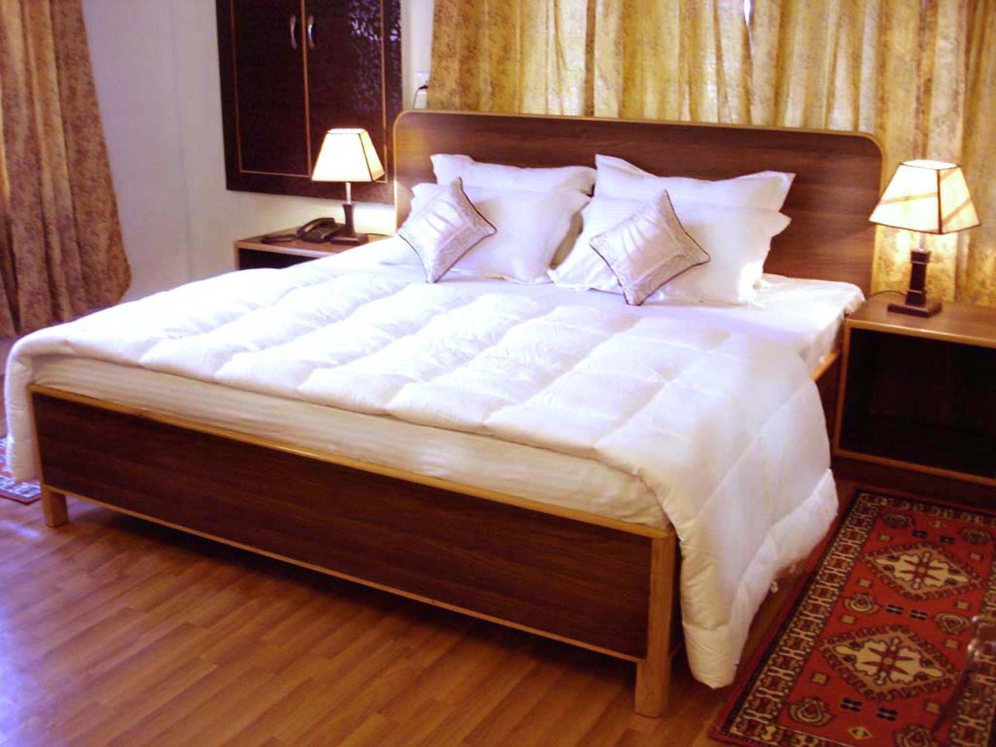 Ikraam Inn Bed&Breakfast Srīnagar Exterior foto